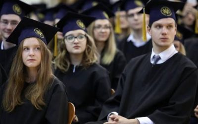 GRADUACJA ABSOLWENTÓW WYDZIAŁU ZARZĄDZANIA UW